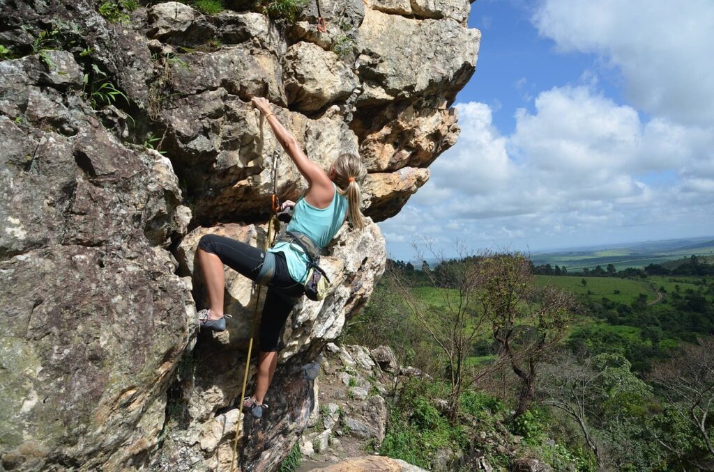 climbing, sport, nature, mountaineering, serra da bocaina, araxá - mg, climbing, climbing, climbing, climbing, climbing,impact-van-een-klimval
